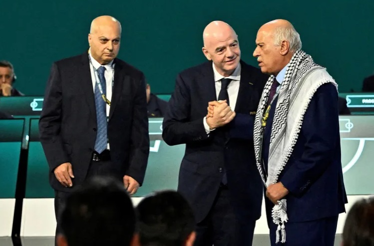 Artigo de opinião da Al Jazeera critica FIFA e acusa organização de agir como instrumento político